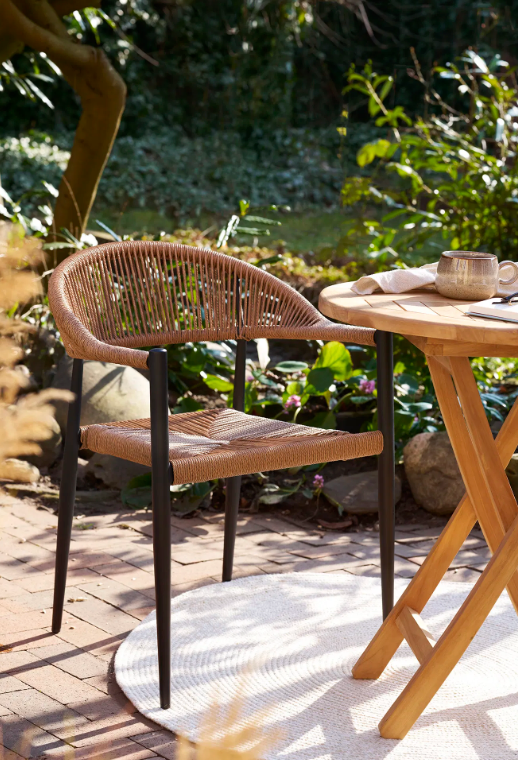 House Nordic - Canari Eetkamerstoel – Aluminium & Naturel PE Rattan – Zwart Frame – Zithoogte 45 cm